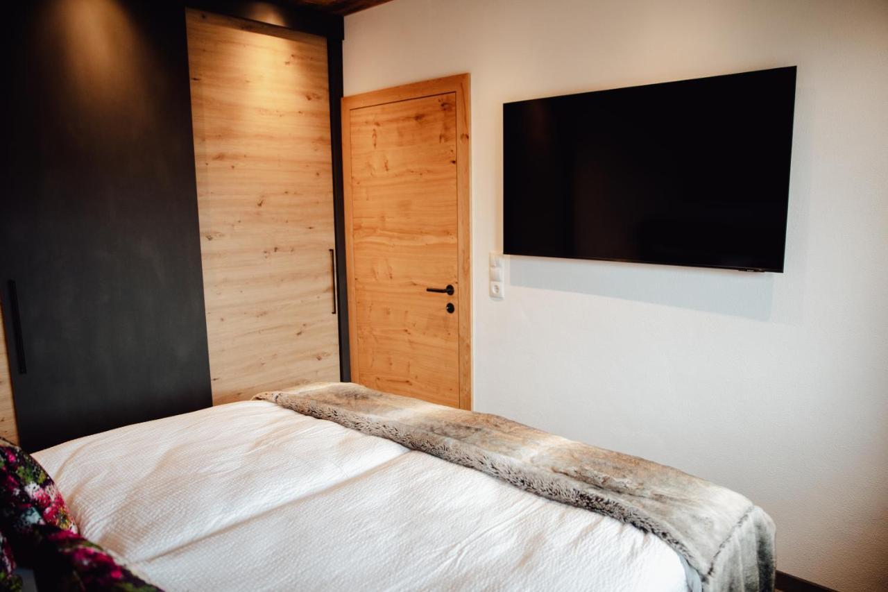 Zillertal Juwel Apartment Fuegen Exterior photo